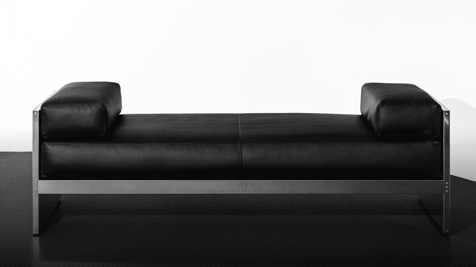 NM3: NMAM_CORE Daybed